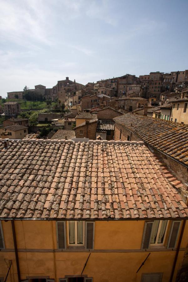 La Casa Del Dupre Apartment Siena Bagian luar foto