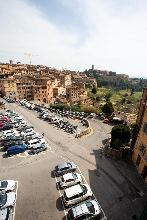 La Casa Del Dupre Apartment Siena Bagian luar foto